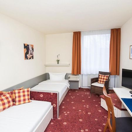 Akzent Hotel Restaurant Höhenblick Muehlhausen im Taele Exterior foto